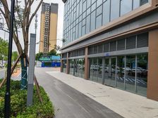 经开区主商圈品牌社区1楼临街面宽10米新铺113平现售230