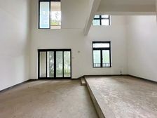 光环 别墅大端户带花园150平 3个车位以及50平露台急售