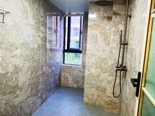 中央公园精装洋房一梯两户