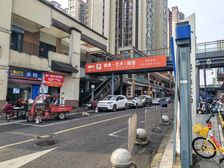 经开万达商业街区1楼临街餐饮铺74平带租约出售110万