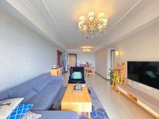 北滨路 恒大御龙天峰三房185万