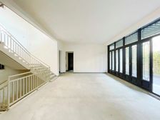 苏式园林桃花源 临湖第三排,南入户南花园 水庭院大花园