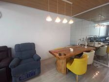 近医院 交通便捷 朝南 中间楼层 精装可拎包入住 商品房