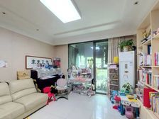 全运村百合园一楼带院! 报价低的两室且带车位的价格 诚意出售