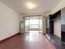 电梯房满五边套,南北通双阳台,视野采光足,配套全。