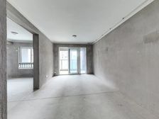 芳韵雅苑 三室一厅 全新毛坯 楼层好 采光好