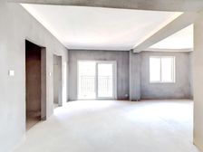 三房一卫,配套齐全,,环境好 前后无遮挡