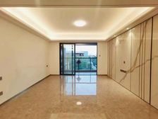 南城万象府 精装四房 南向 满二住宅 保养很好 近商超沃尔玛