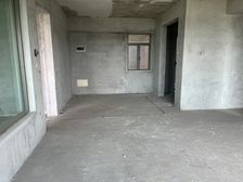 三乡雍泉度假山庄 东南向140平大3居凤凰层 另有私人车位