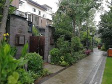 国奥村一期别墅下叠,地下室全采光 门口停双车位