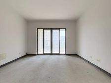 凤凰熙岸花园2期小区中间位置 中间楼层 采光视野好 没住过人