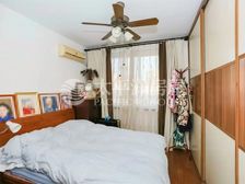 医疗配套成熟 临地铁 装修好 高楼层视野无遮挡 低容积 双卫