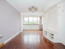 紧邻莘庄公园,电梯已装,南北通透采光刺眼!居家享受公园风景!