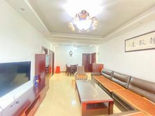 九龙坡区 春风与湖 三房 105万