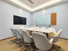 5元出租:东长安街一号230平米,港资物业,方正户型,视野好