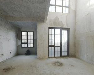 大学城地铁(630万230平米联排边户)配套完善 交通便利