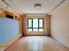 名士豪庭2区小2居独门独院安静舒适停车充足送地下室