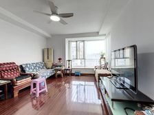 带大露台,做好了,不算违章建筑,只有契税