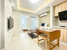 漕溪大楼 徐家汇内环,近体育公园,精装双南两房,楼下即地铁口