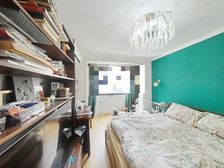 金浦小区,中间楼层,精装南北两室两厅,小区花园位置,好房无税