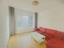 旅游路 次新房 黄金山水郡七区 两居室 婚房装修 带车位地下