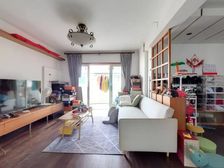 阳光名邸免费车位拎包入住南北朝向电梯房