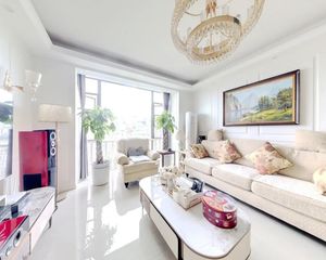 四季花城 4室2厅 西南