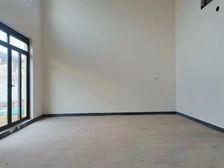 华侨城天澜美墅联排端户 花园150平 带三车位 中庭位置