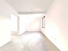 石路10年房钱塘家园106平复式 南北晒台