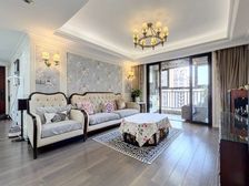 小区中间位置,满眼绿色,飞机户型,18号线