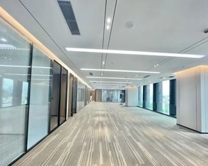 东三环富顿中心新出600平米 正对电梯 看三环 高楼层