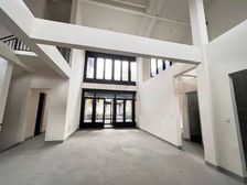 万万没想到,业主这个价格都出手啦。业主因生意忍痛割爱此房