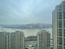 鲁能星城外滩江澜 跃层户型 看江看江看江 门口轻轨站 次新房