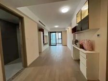 浦西开市客旁 次新小区从未入住 中间楼层 视野开阔