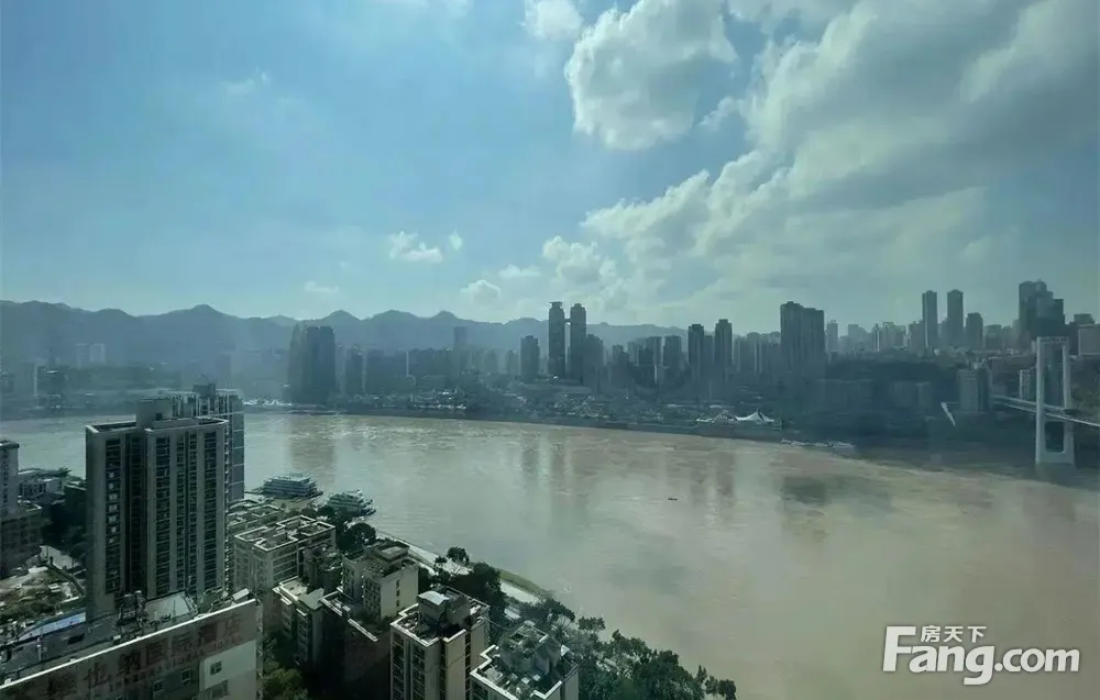 渝中区豪装大平层工抵房来了，捡漏正当时，两江核心位置