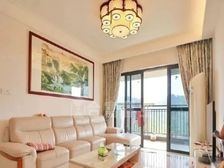 急售越秀保利爱特城四房 南北对流采光好 中层带车位 可谈价