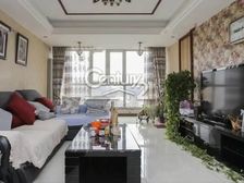 马驹桥融科香雪兰溪4室2厅 复式 满五唯一