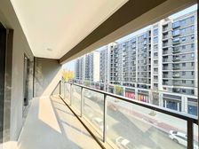 直降30万急售,稀缺纯洋房,全新精装现房,从未住过