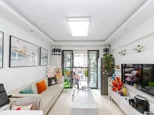 此房为中上楼层,视野开阔,南靠繁花,配套齐全