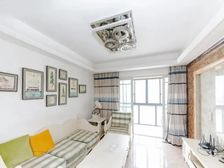 龙湖旁洋房 婚装3室2卫 南北通透 楼层好 采光好 诚心卖