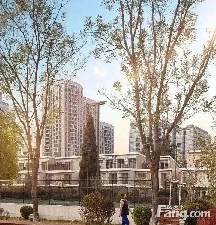小区相关图