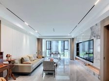 全新百万装修双车位中间位置好楼层拎包入住 急卖