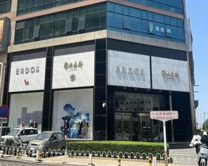仅售7天 年租金102万 位置好 将来花多少钱都买不到得位置