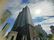 丽泽商务区豪华装修一居室65平南向260万新房