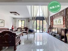 联排别墅,带小院,房,位置佳采光好,急售