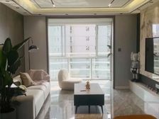 新出品质小区,带产权车位,环境优美,闹中取静,飞机户型天花板