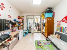 小区环境优美,自带娱乐设施,停车方便,近地铁,对面长征医院