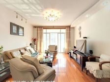 西雅图嘉萱苑 2004年品质小区,南北通大三房,高区电梯房