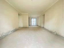 洋房带个车位,价格好谈,房东好急好急,来电联系我看房