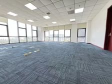 现场拍摄大族商圈甲级写字楼精装带多个隔间可实地註册随时看房